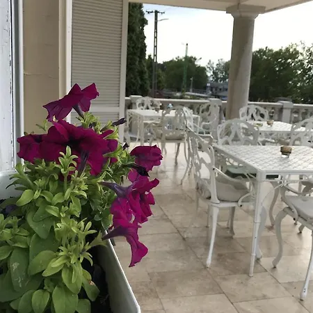 Anna Panzio & Wellness 4*